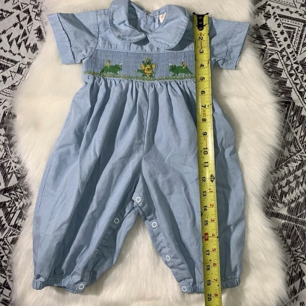 Alennys baby boy hand smocked‎ romper. Size 3 months